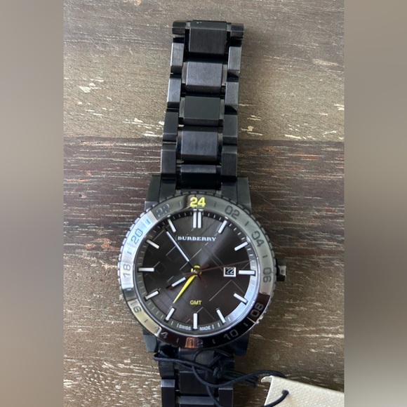 Burberry Men’s Watch - Picture 13 of 16